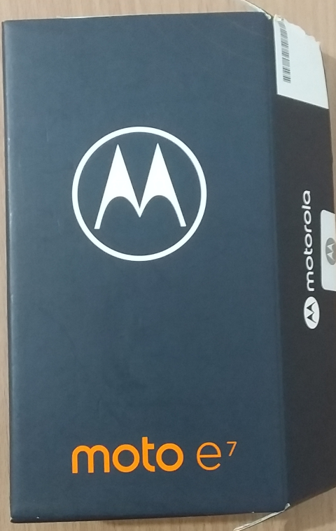 Celular Motorola E7